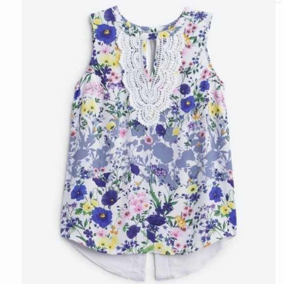 Daniel Rainn Tops - Daniel Rainn Keyhole Crochet Top Size Medium NEW!